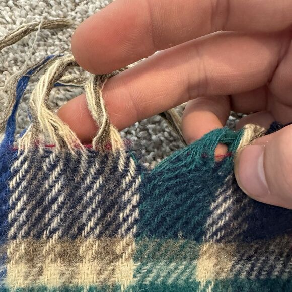 Vintage Pendleton Green Plaid 4” Fringe Made In USA Virgin Wool Blanket 69x52 in - Picture 7 of 8